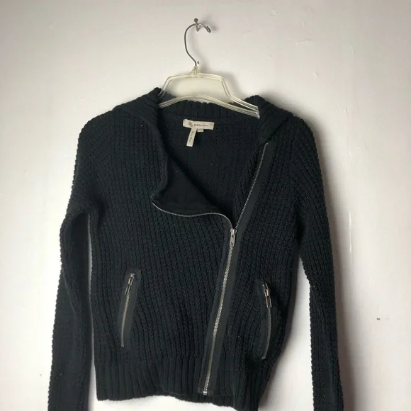 BCBGeneration Black Knit Sweater with Zipper Side Size Small - Picture 4 of 14